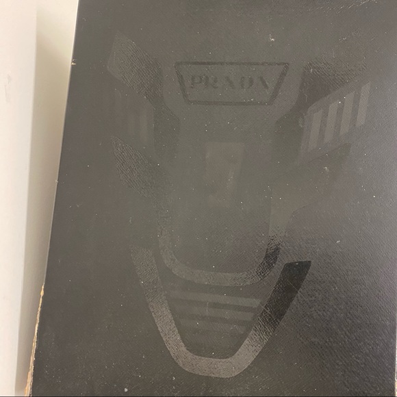 Pre-owed Prada cloudburst thunder sneakers - Picture 3 of 6